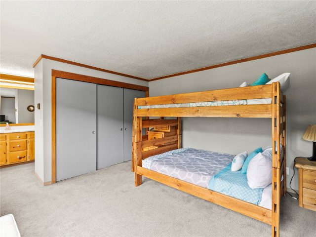 22320 Us Highway 6 1761 photo 27