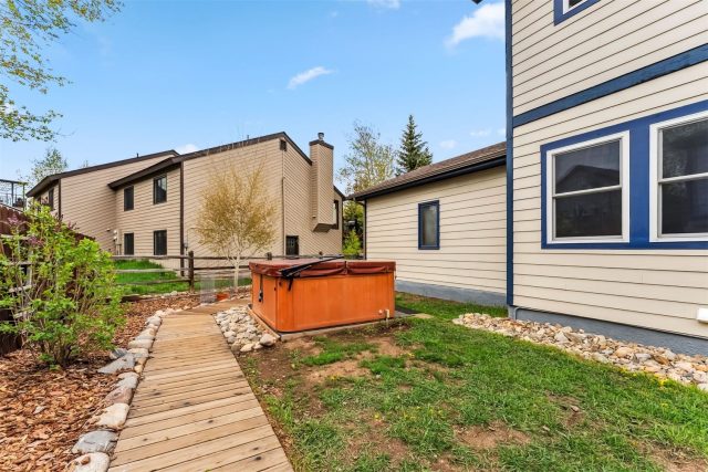 Duplex in Willowgrove Sub, Silverthorne, CO — photo 4 (MLS S1059394)