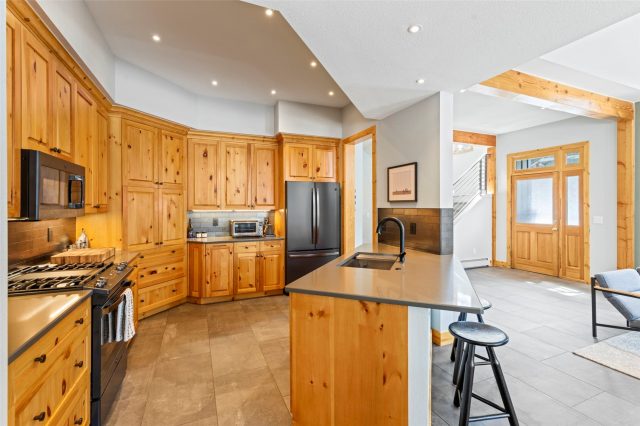293 Settlers Drive photo 20