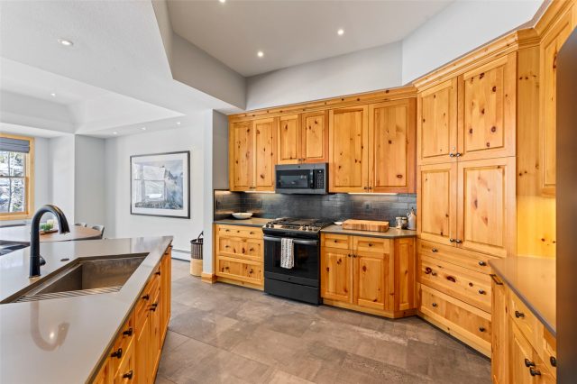 293 Settlers Drive photo 22