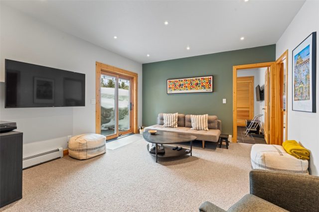 293 Settlers Drive photo 37
