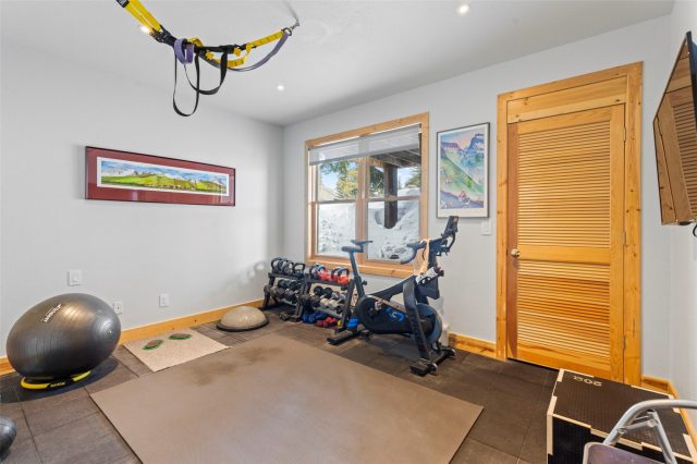 293 Settlers Drive photo 41