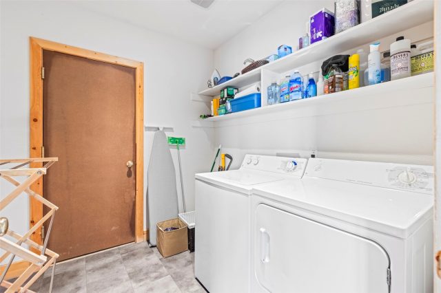 293 Settlers Drive photo 44