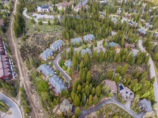 28 Tall Pines Drive photo 9