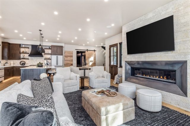 224 S Ridge Street photo 9