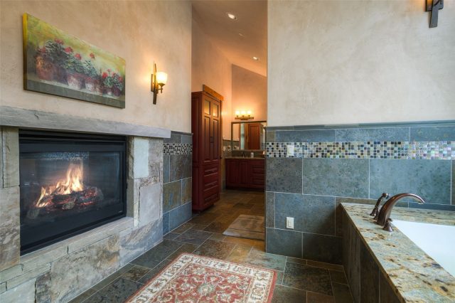 560 Beeler Place photo 20