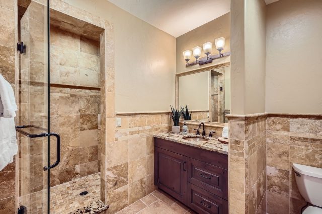 560 Beeler Place photo 23