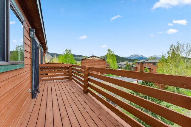 80 Cove Boulevard 103 photo 31
