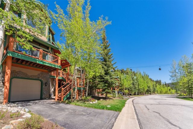Townhome in Woods At Breckenridge, Breckenridge, CO — photo 1 (MLS S1059595)