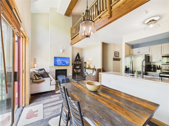 27 Lake Ridge Circle 1842 photo 15