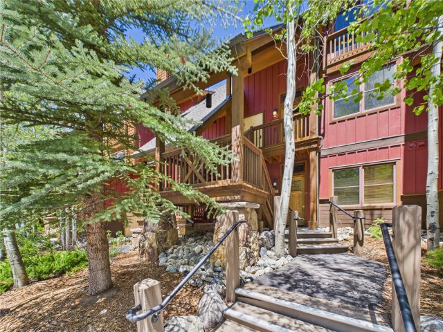 Condo in Seasons At Keystone Condo, Keystone — photo 2 Condo in Seasons At Keystone Condo, Keystone, CO — photo 2 (MLS S1059635)
