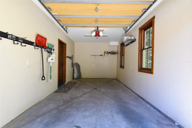 302 N Main Street photo 23