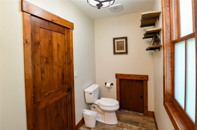 302 N Main Street photo 9