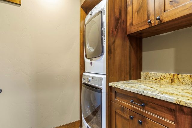 114 Luisa Drive photo 32