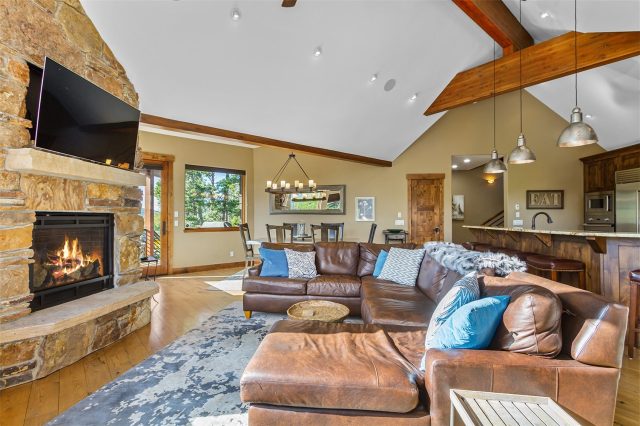 114 Luisa Drive photo 8