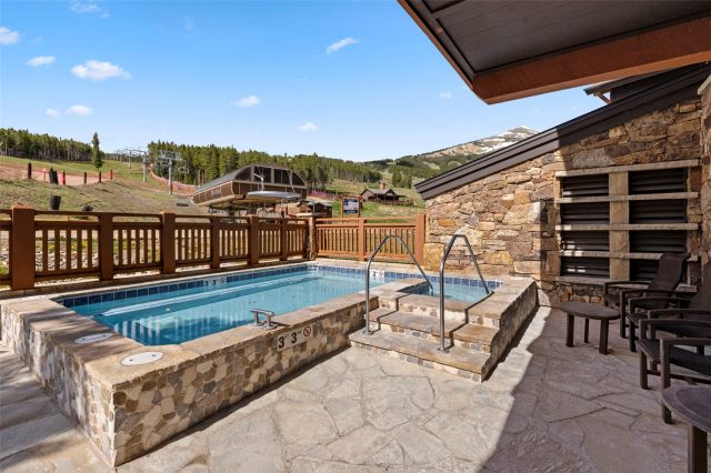 1521 Ski Hill Road 8313 photo 35