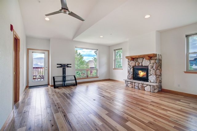 Townhome in Prospector Village, Silverthorne, CO — photo 2 (MLS S1061195)