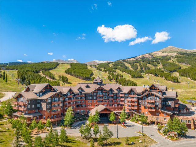Condo in One Ski Hill Place, Breckenridge, CO — photo 1 (MLS S1061219)