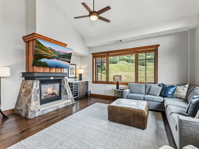 Condo in One Ski Hill Place, Breckenridge, CO — photo 2 (MLS S1061219)