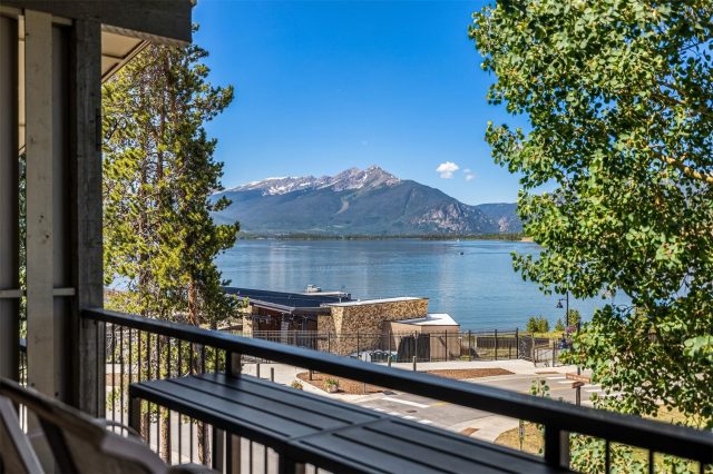 112 E La Bonte Street 303, Dillon, CO — main photo