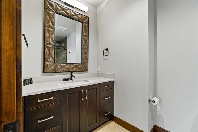 455 Highfield Trail photo 23
