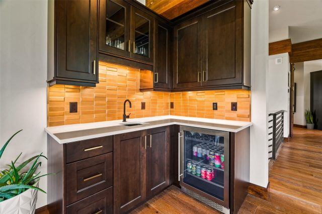 455 Highfield Trail photo 36