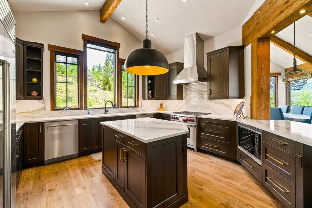 455 Highfield Trail photo 41
