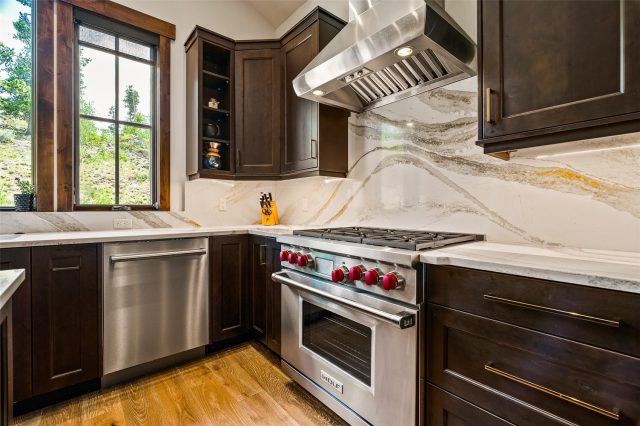 455 Highfield Trail photo 43