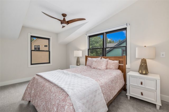 196 Wellington Road photo 21