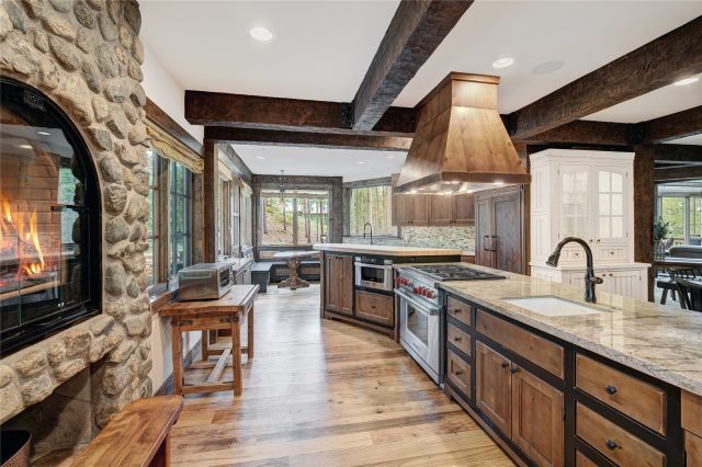456 Peerless Drive photo 21