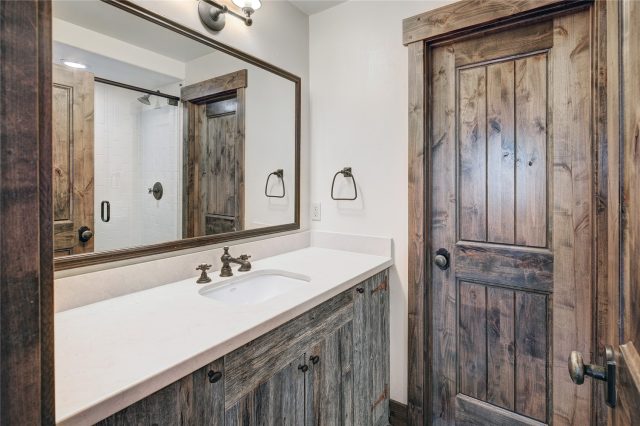 456 Peerless Drive photo 42