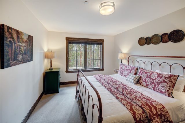 456 Peerless Drive photo 47
