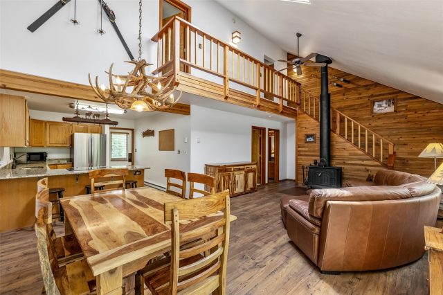 Townhome in Burgundy Townhomes, Silverthorne — photo 1 Townhome in Burgundy Townhomes, Silverthorne, CO — photo 1 (MLS S1061606)