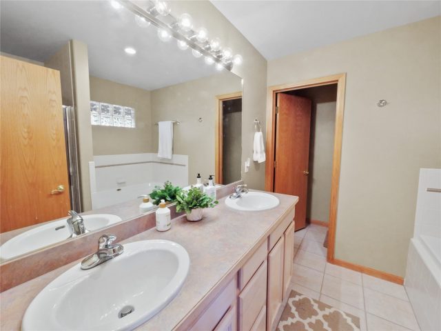 67 Fox Hollow Lane 6b photo 35