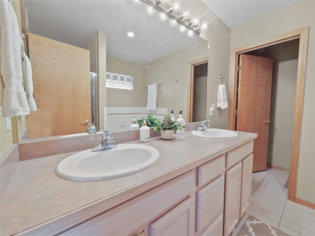 67 Fox Hollow Lane 6b photo 37