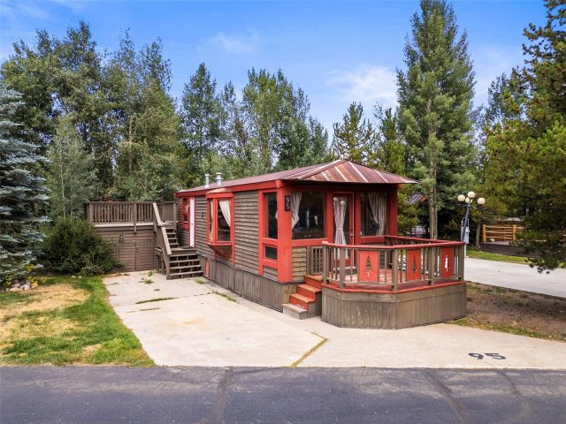 85 Revett Drive 95 photo 4