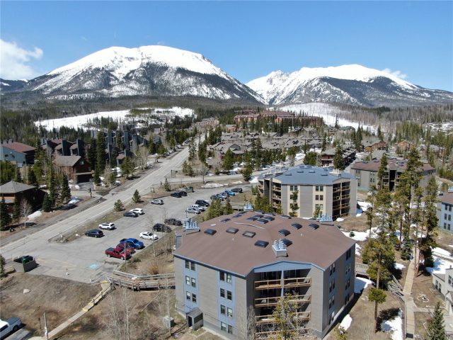 Condo in Treehouse Condo, Silverthorne, CO — photo 1 (MLS S1062106)