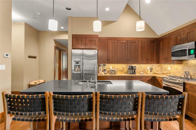 600 Columbine Road 5310 photo 11