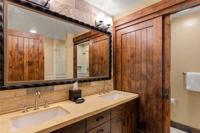 600 Columbine Road 5310 photo 14