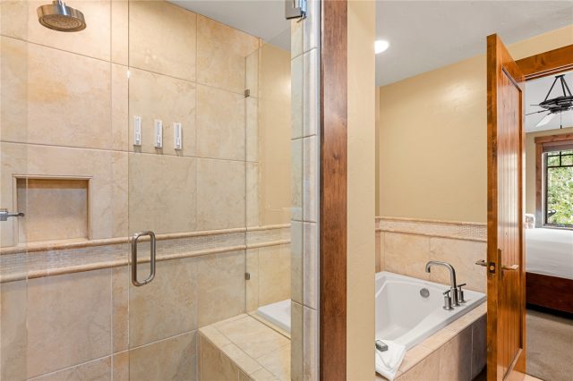 600 Columbine Road 5310 photo 15