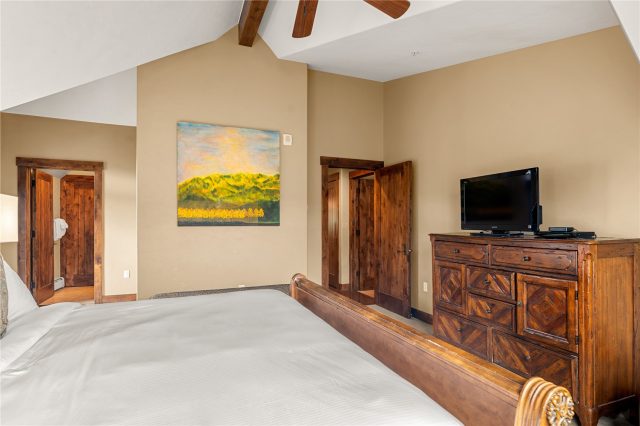 600 Columbine Road 5310 photo 21