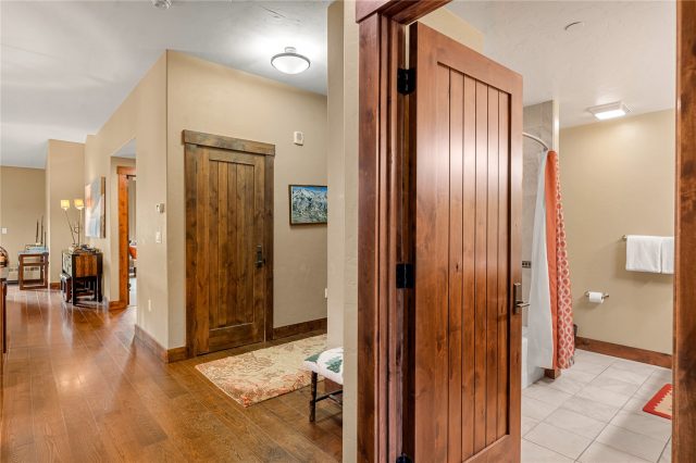 600 Columbine Road 5310 photo 27