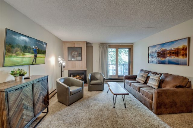 Condo in Trails End Condo, Breckenridge, CO — photo 1 (MLS S1062200)