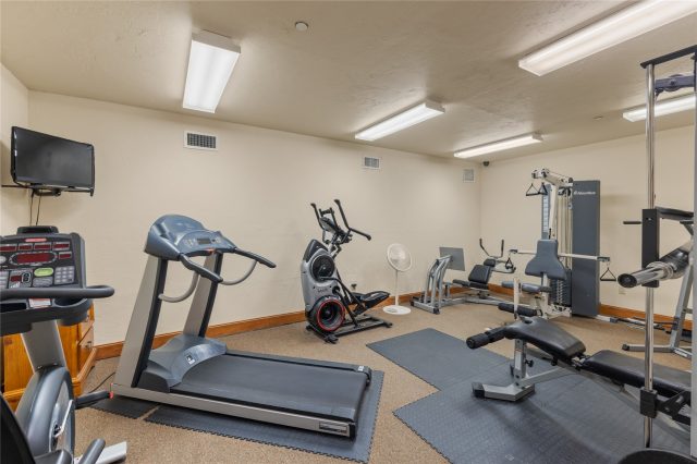 22787 Us Highway 6 209 photo 28