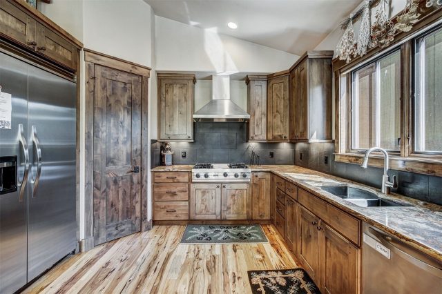 Duplex in Shores At The Highlands, Breckenridge, CO — photo 6 (MLS S1062286)