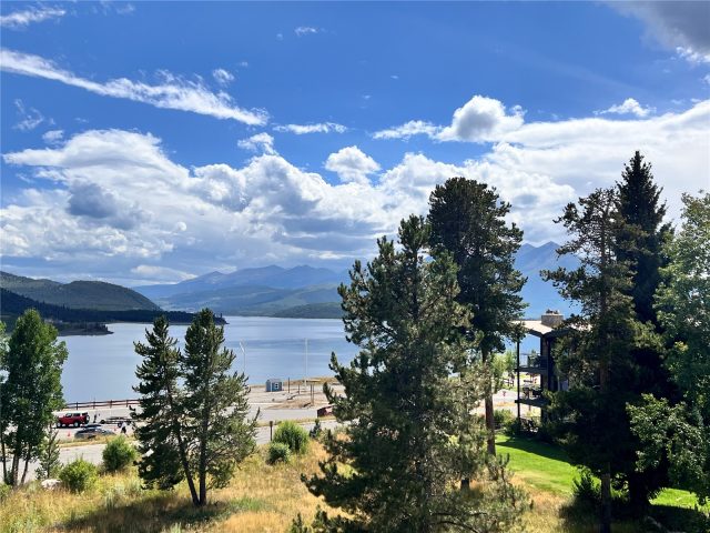 160 E La Bonte Street 303, Dillon, CO — main photo