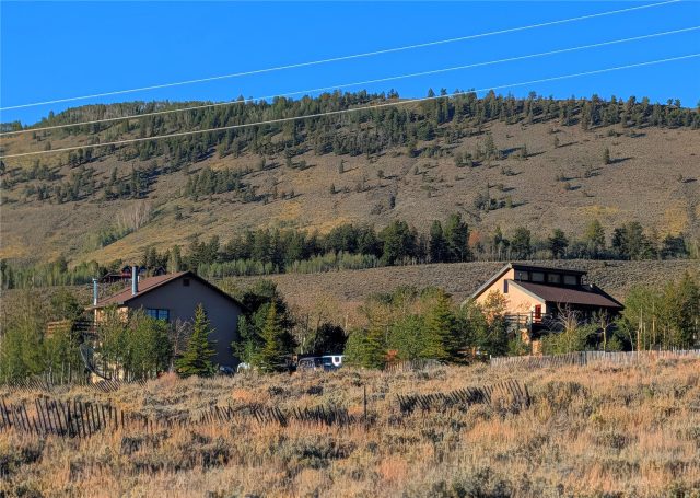 Home in Elk Run Sub, Silverthorne — photo 2 Home in Elk Run Sub, Silverthorne, CO — photo 2 (MLS S1062385)
