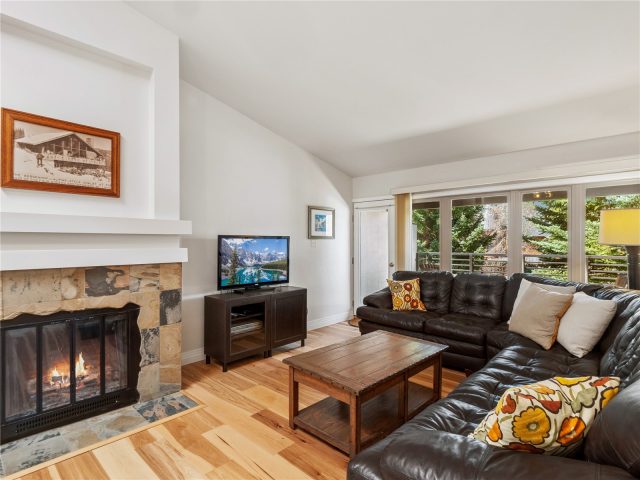 Townhome in Falcon Condo, Breckenridge, CO — photo 1 (MLS S1062532)