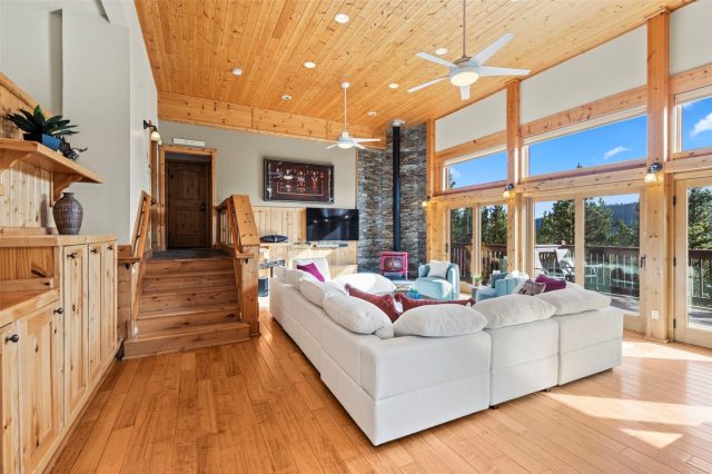 Home in Crestwoods Sub, Breckenridge, CO — photo 4 (MLS S1062608)