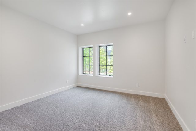 90 W Trade Court photo 45